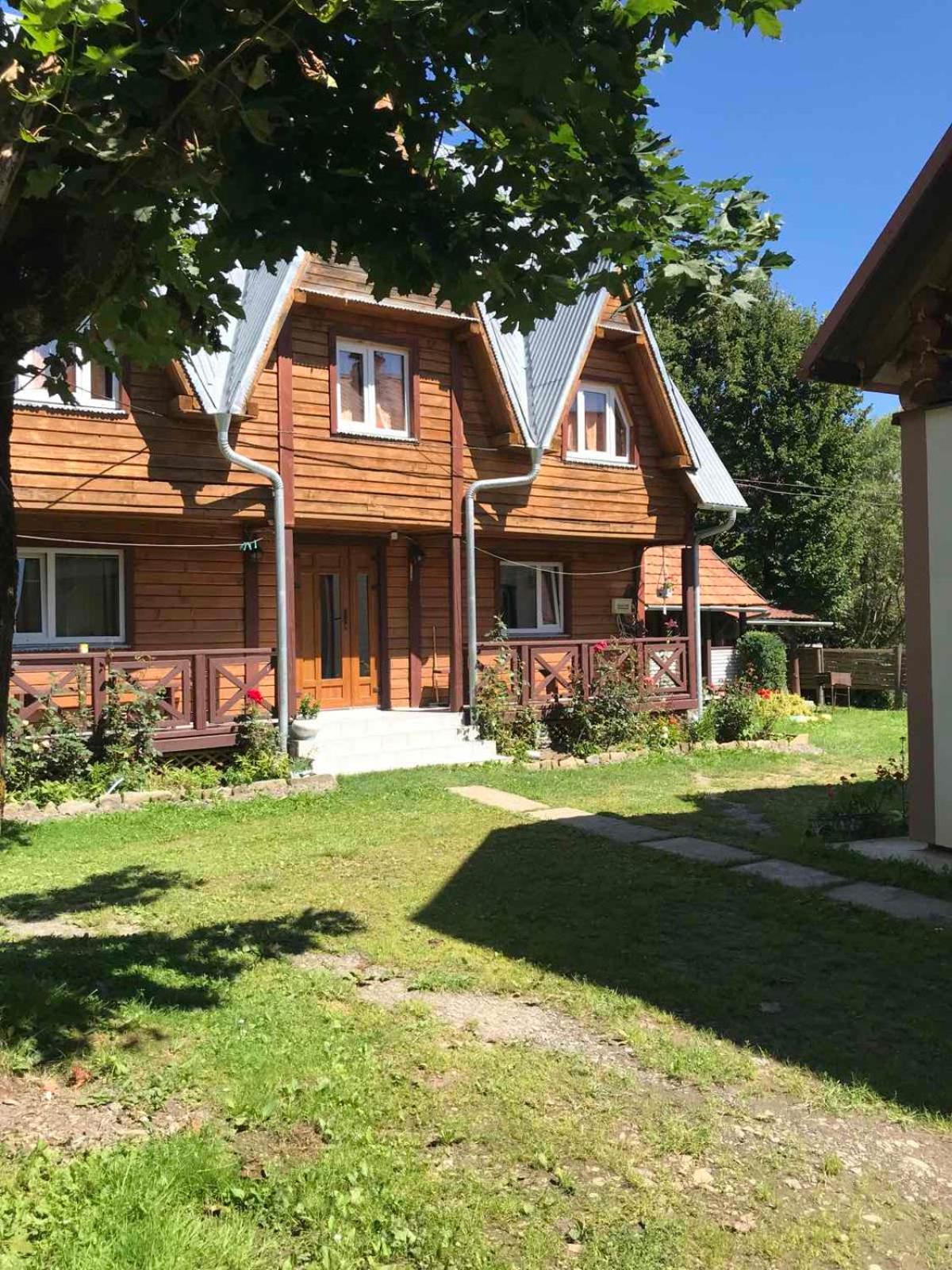 У Олега Hotel Verkhne-Studenyy Eksteriør billede