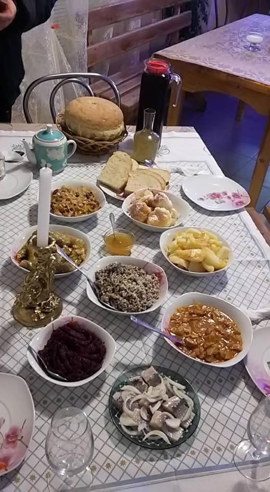 У Олега Hotel Verkhne-Studenyy Eksteriør billede